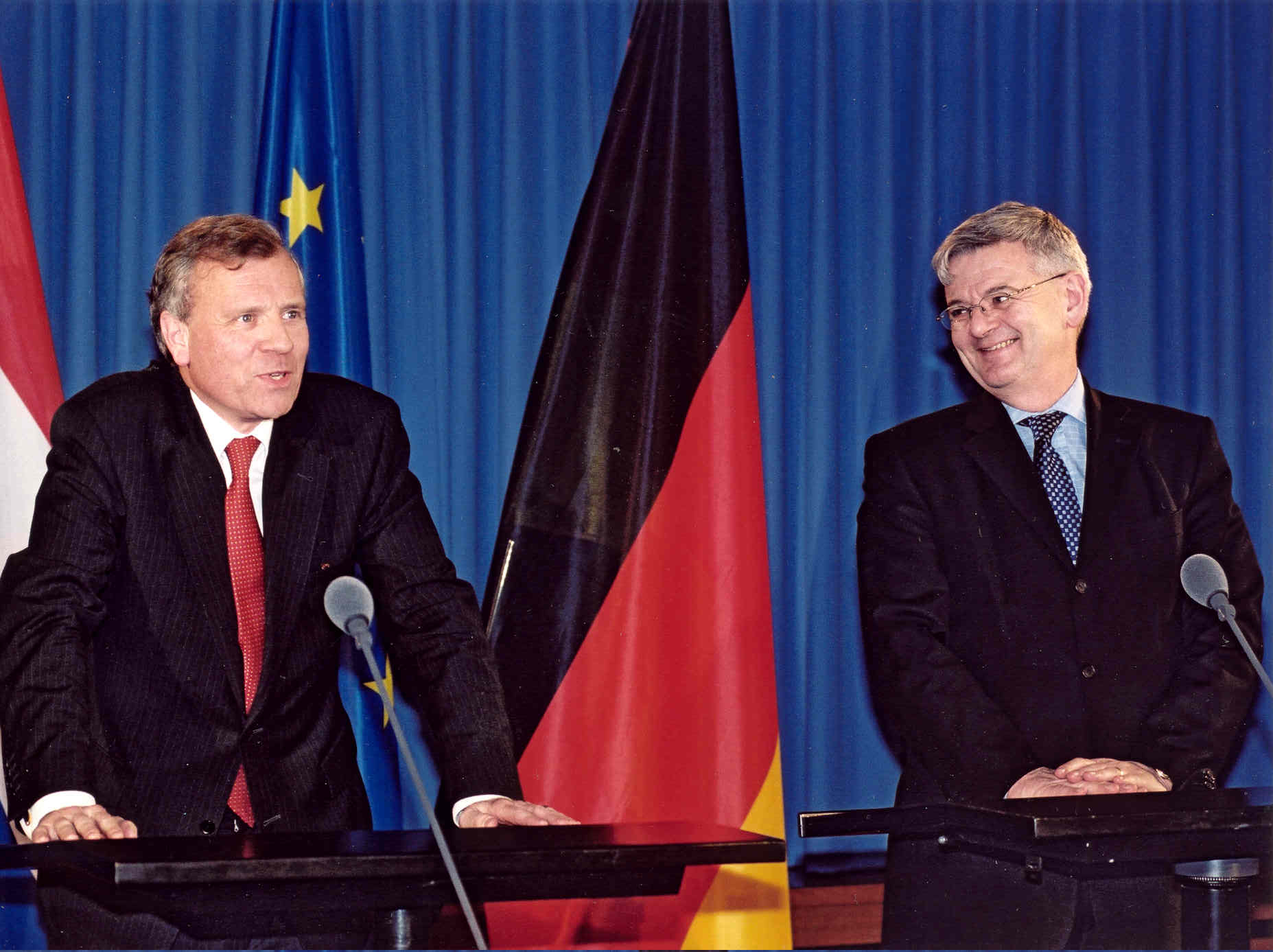 AM Fischer ontmoet nl Minister Jaap de Hoop Scheffer, Berlijn 13-11-2002